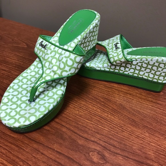 Coach Thongs - Picture 2 of 2